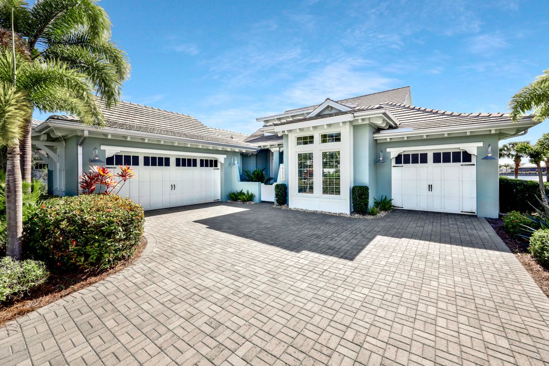 6072 Lucaya Wy, Naples, FL 34112