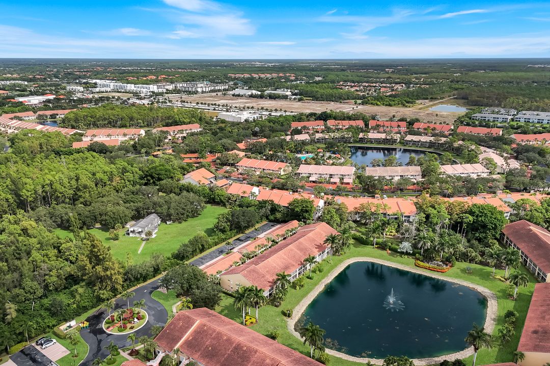 2415 Bayou Ln #3, Naples, FL 34112