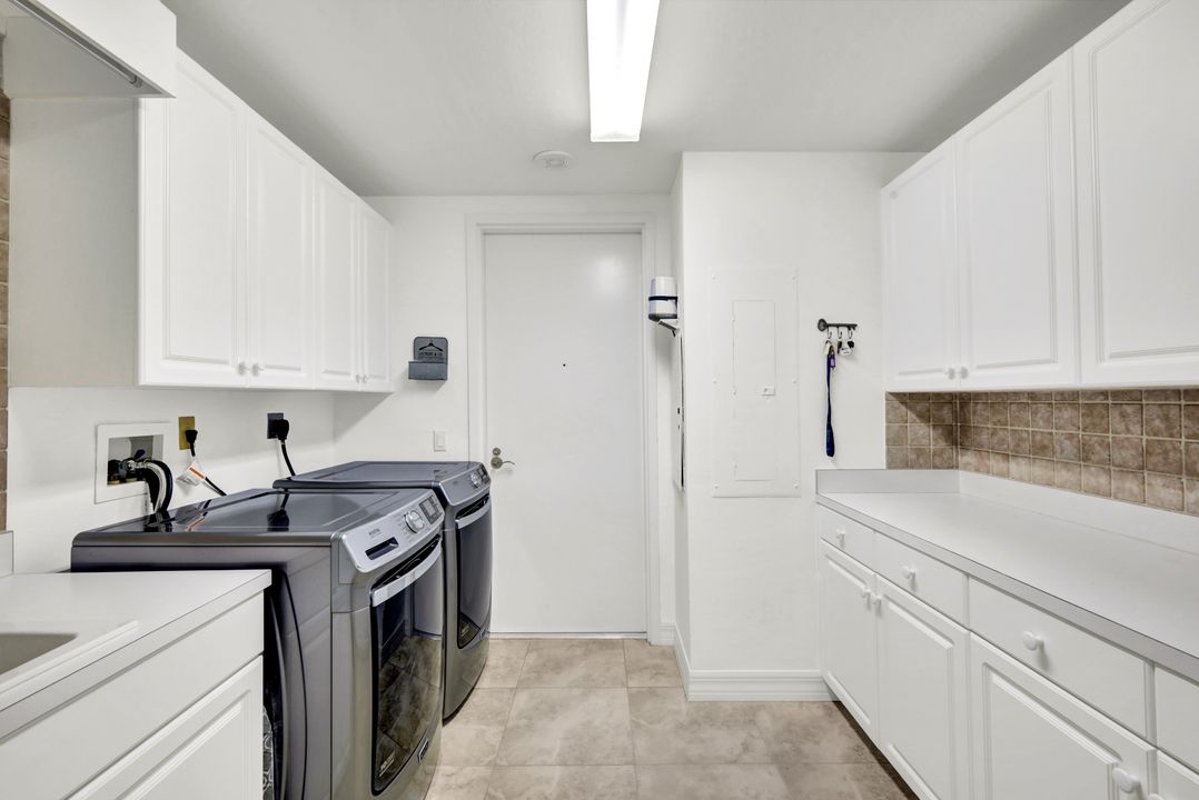295 Grande  Way  #306, Naples, FL 34110