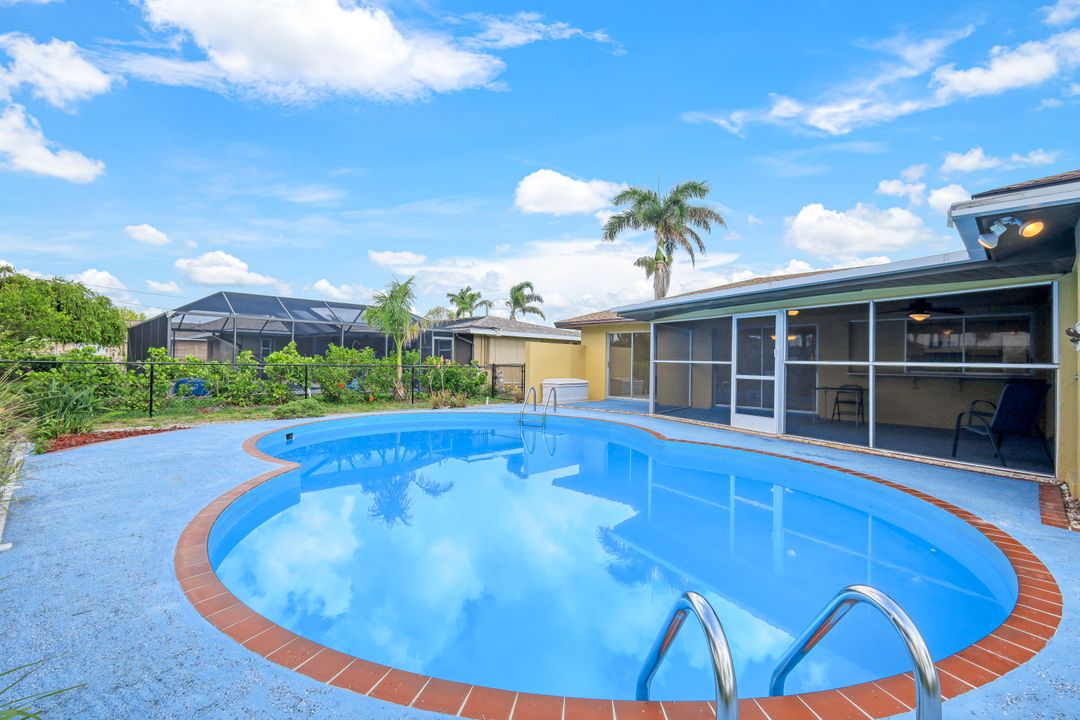 524 SE 36th St, Cape Coral, FL 33904