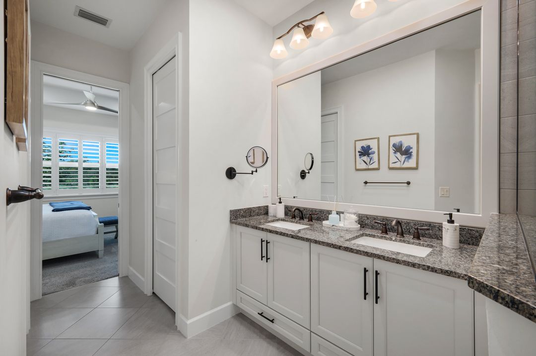 6847 Saona CT, Naples, FL 34113