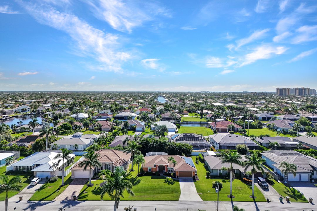 5323 SW 22nd Pl, Cape Coral, FL 33914