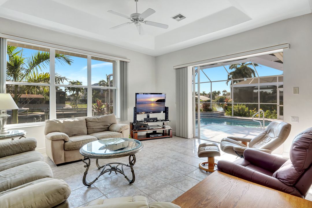 4315 SW 22nd Ct, Cape Coral, FL 33914