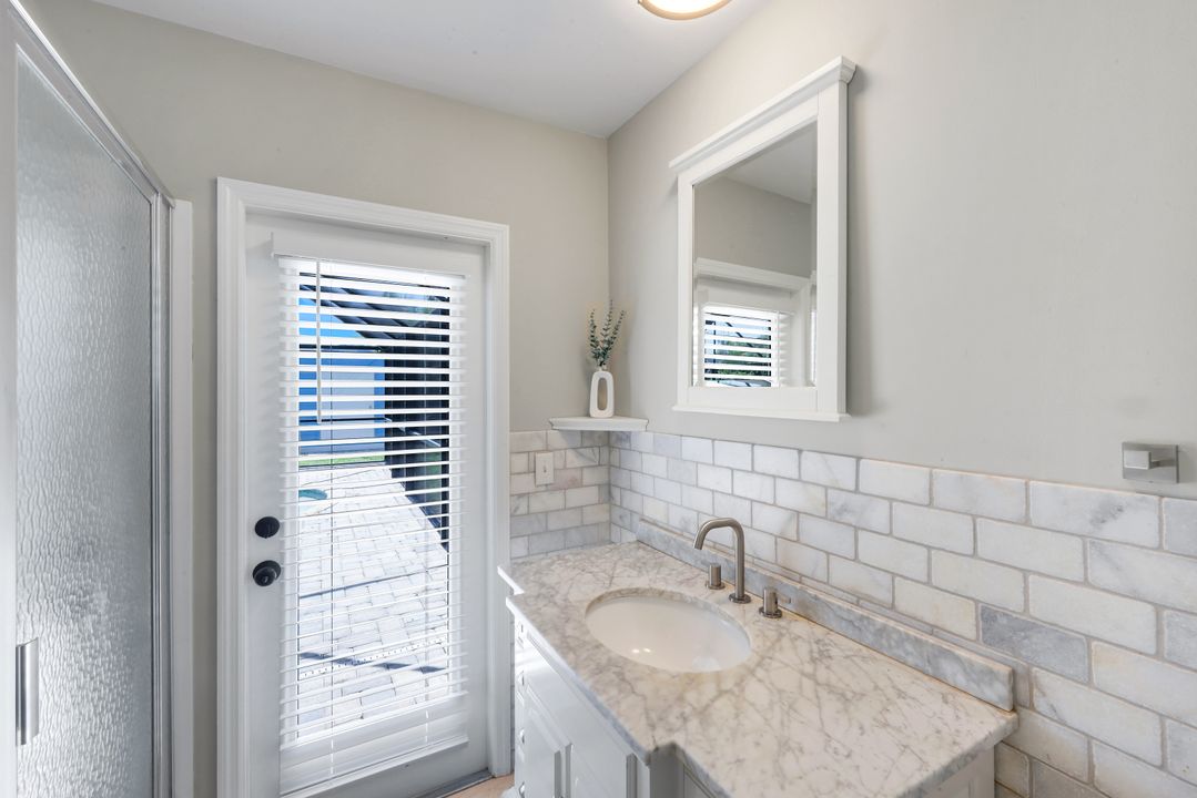 52 1st St, Bonita Springs, FL 34134