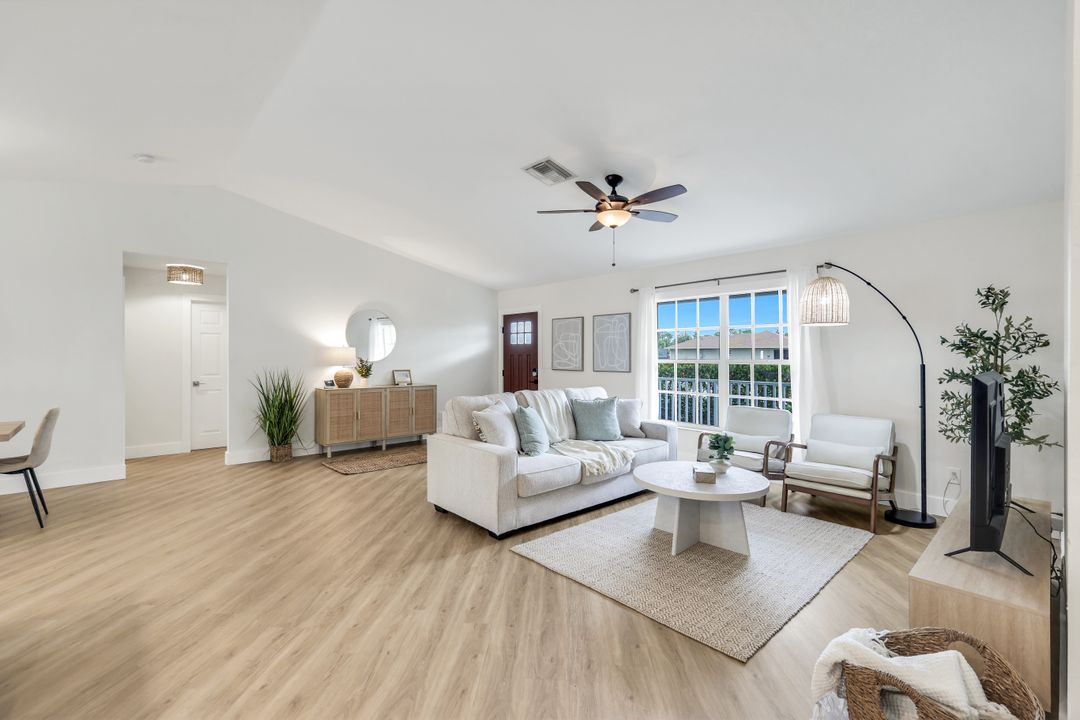 3322 Oasis Blvd, Cape Coral, FL 33914