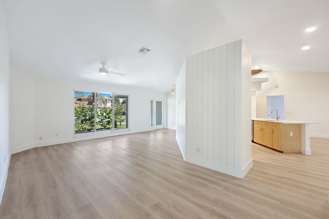 244 Channing Ct, Naples, FL 34110