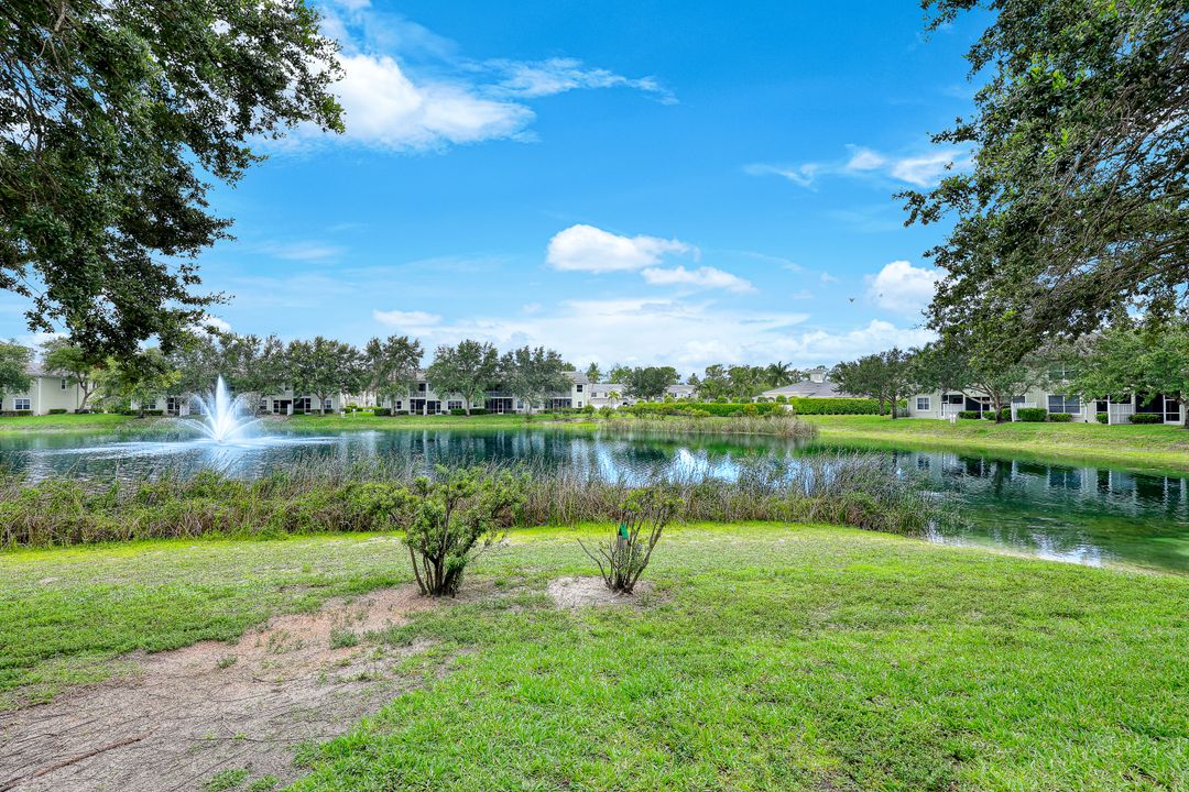 1430 Mariposa Cir, Naples, FL 34105