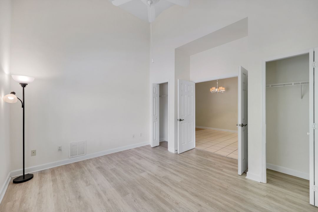 2055 Cascades Dr #6, Naples, FL 34112