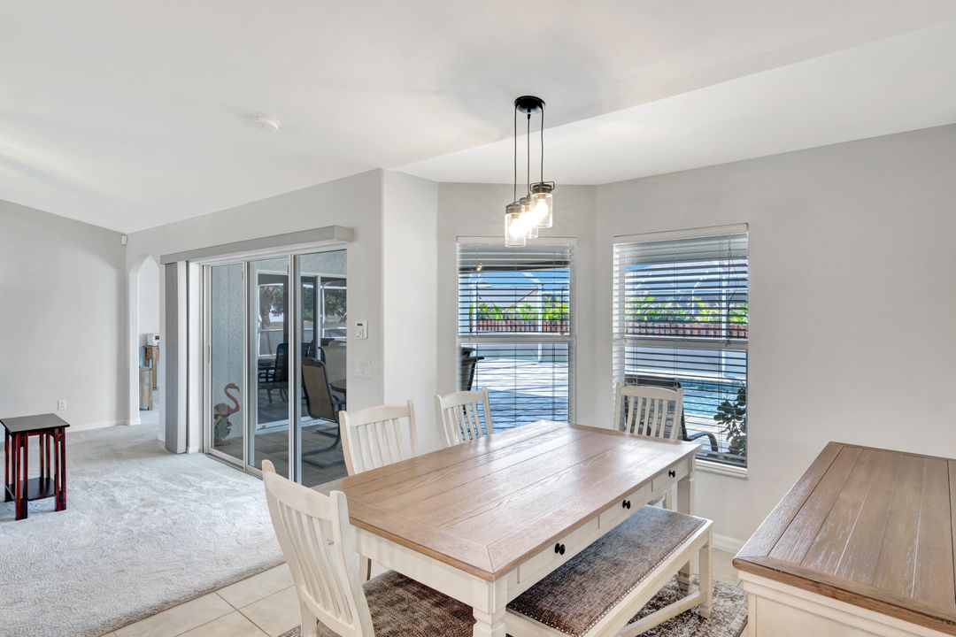 1904 NE 18th Pl, Cape Coral, FL 33909