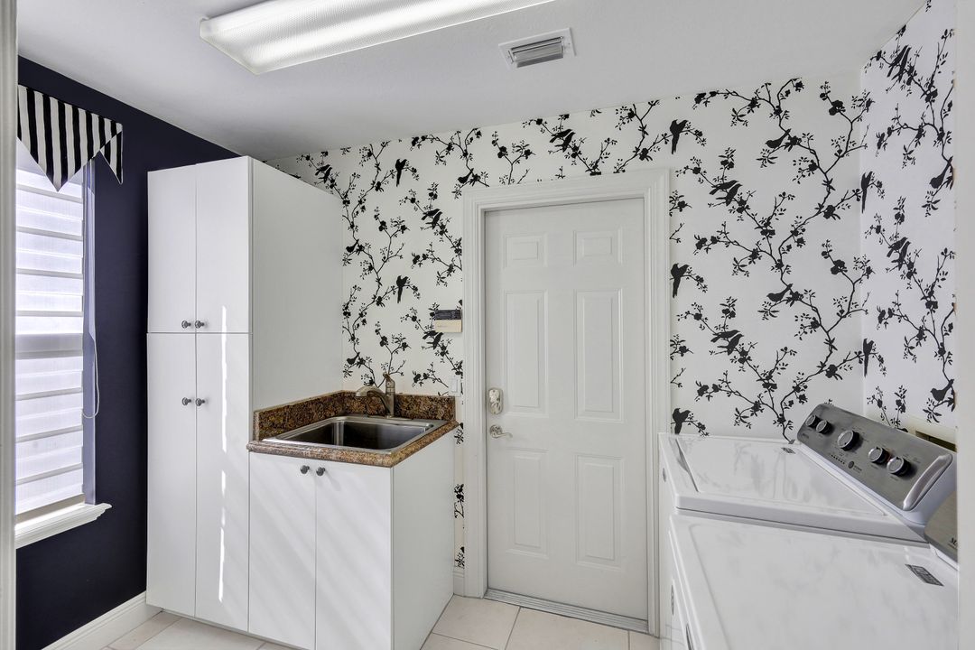 1769 Ivy Pointe Ct, Naples, FL 34109