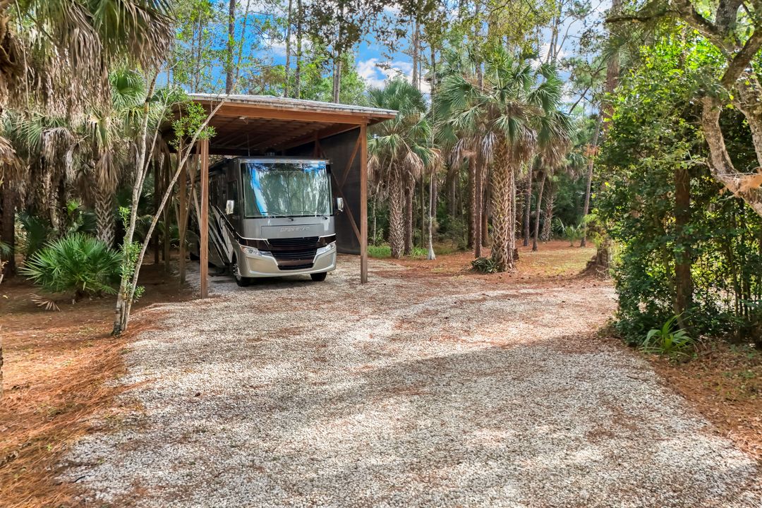 4420 7th Ave SW, Naples, FL 34119