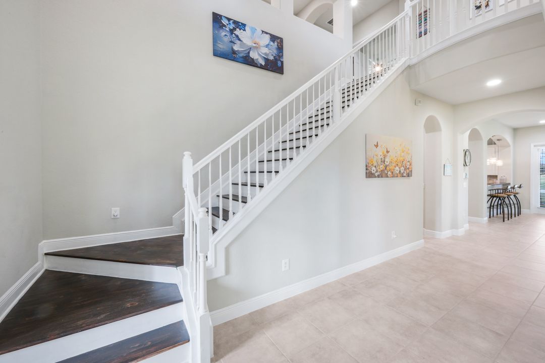 1776 Birdie Dr, Naples, FL 34120