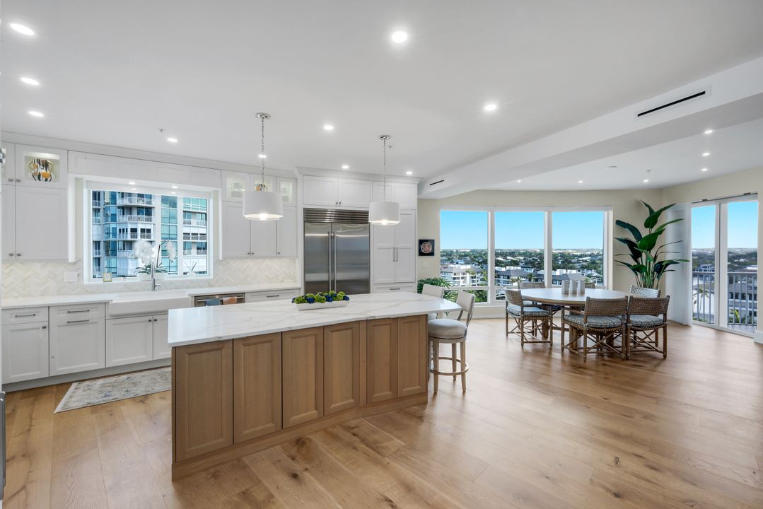 4201 Gulf Shore Blvd N #1003, Naples, FL 34103