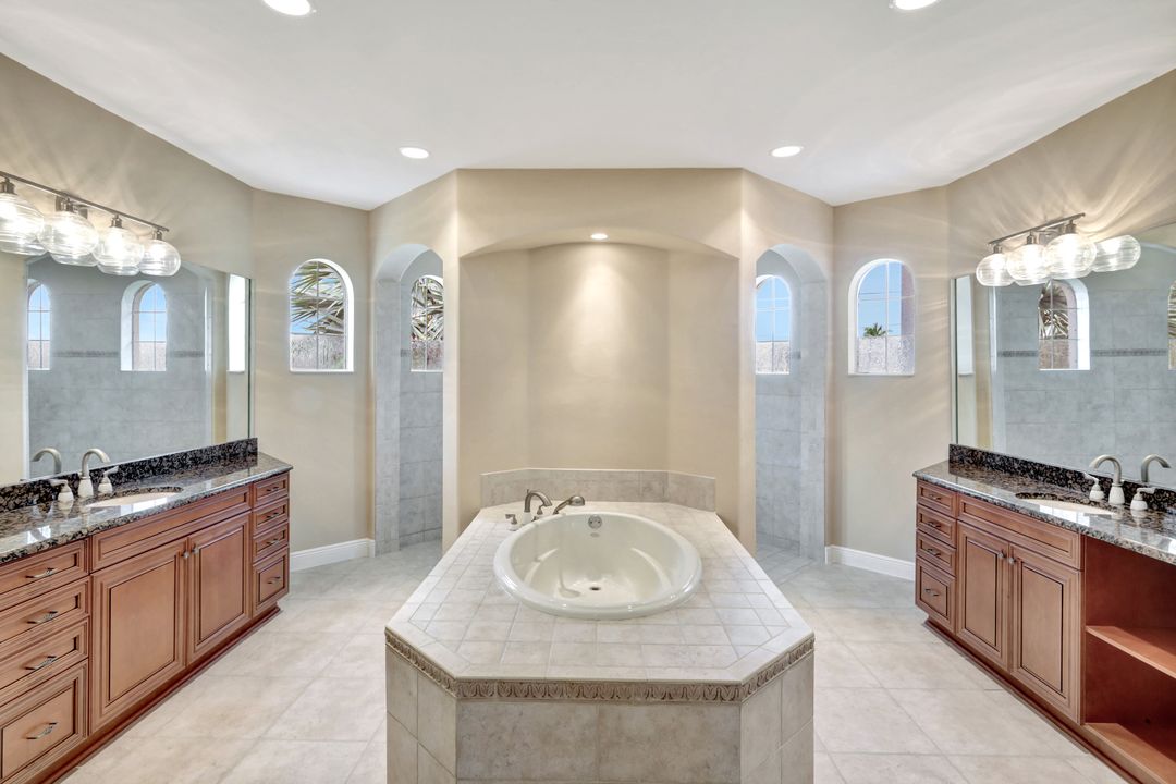 1405 NW 34th Ave, Cape Coral, FL 33993