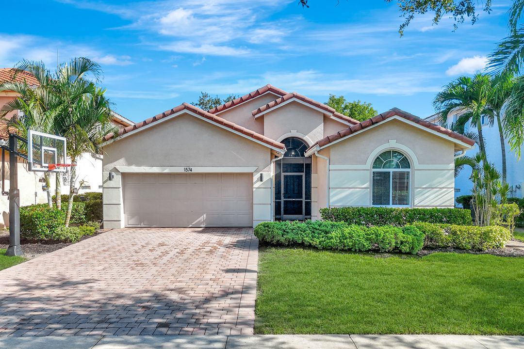 1574 Double Eagle Trail, Naples, FL 34120