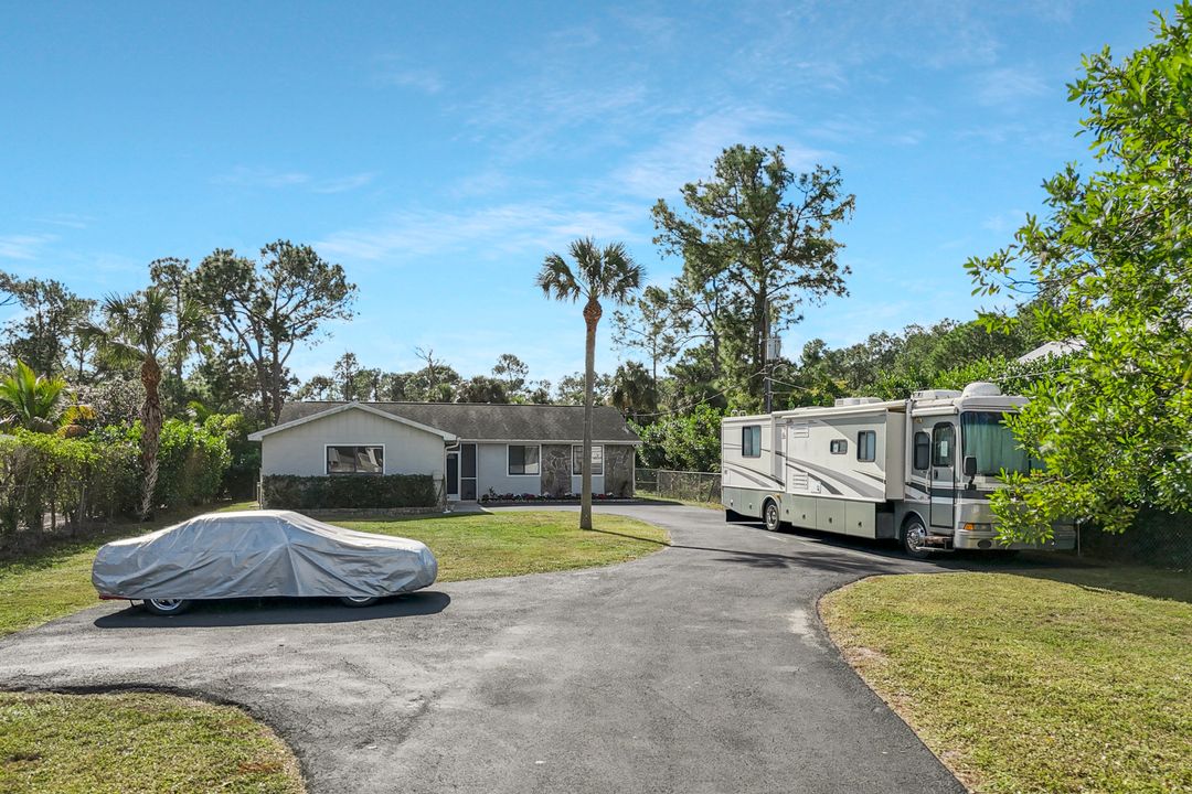 3870 White Blvd, Naples, FL 34117