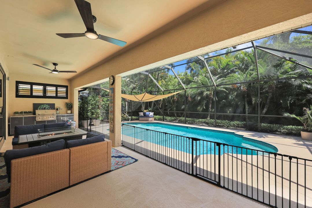 2039 Imperial Cir, Naples, FL 34110