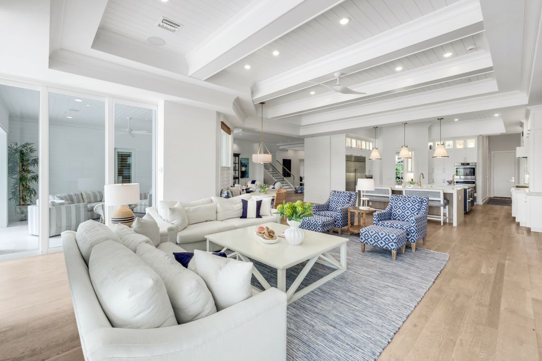 16744 Prato Way, Naples, FL 34110