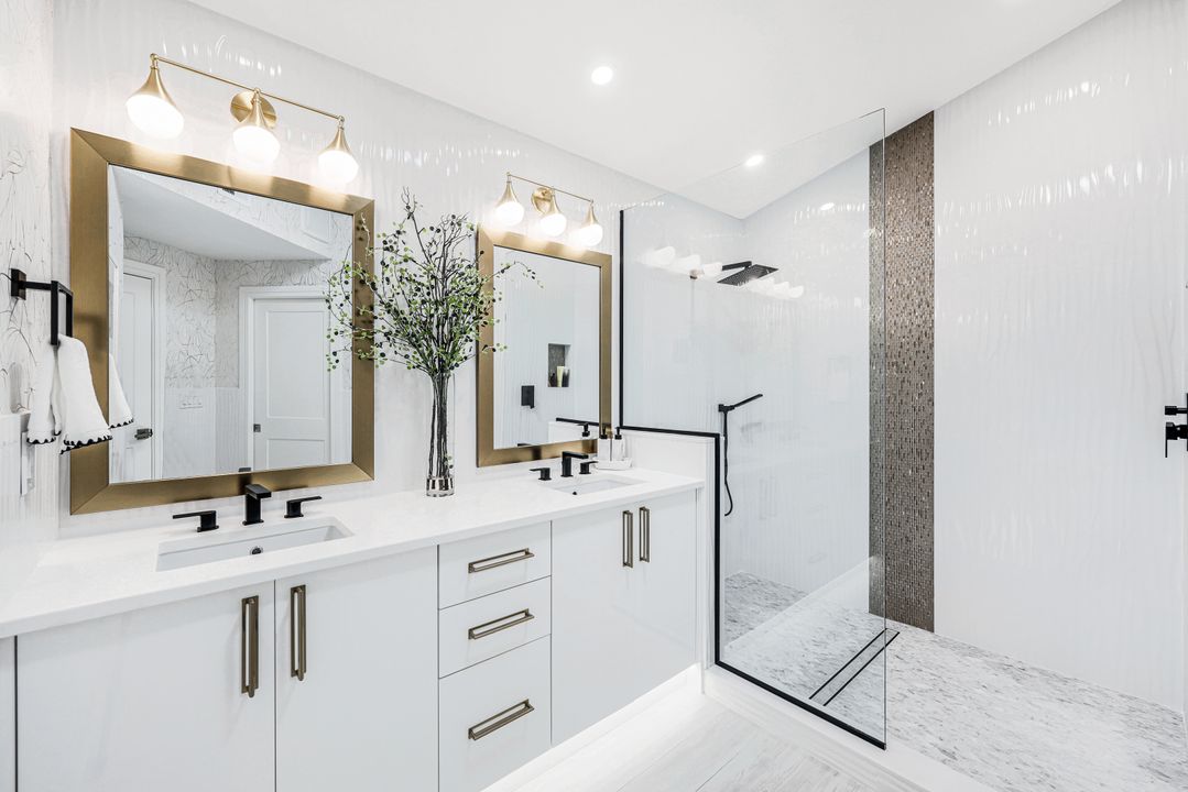 1262 Silverstrand Dr, Naples, FL 34110