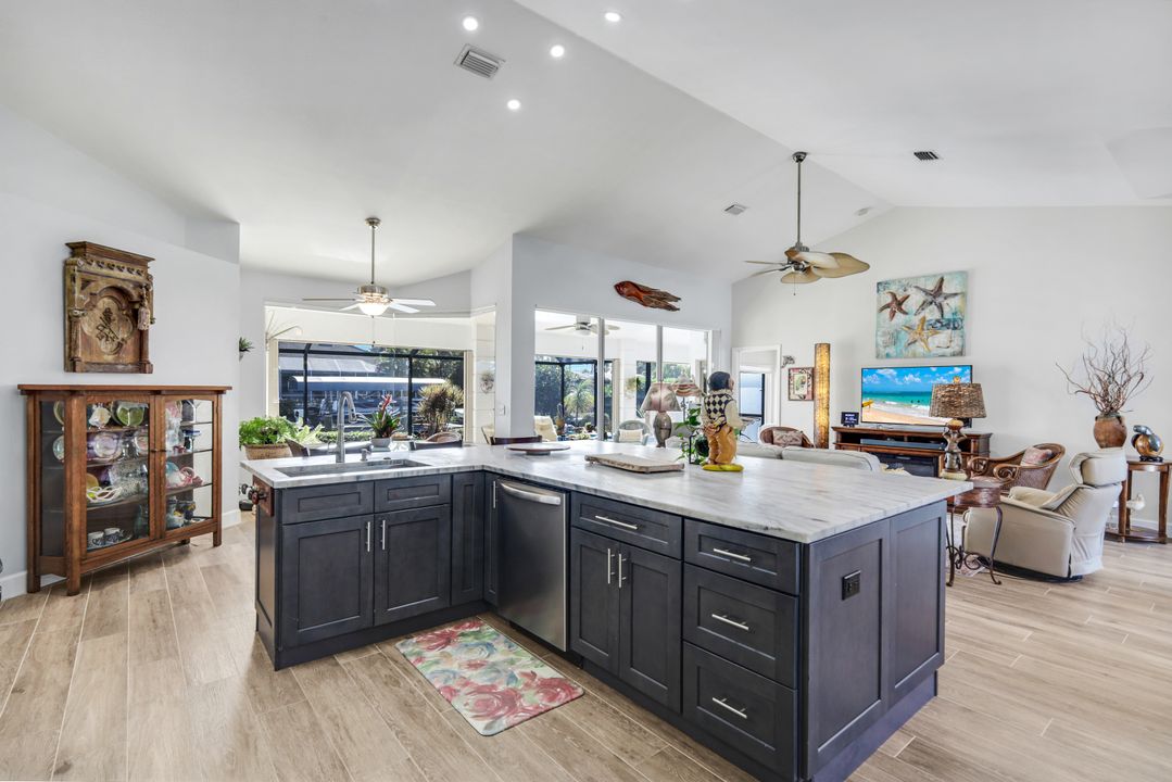 4913 SW 11th Ave, Cape Coral, FL 33914