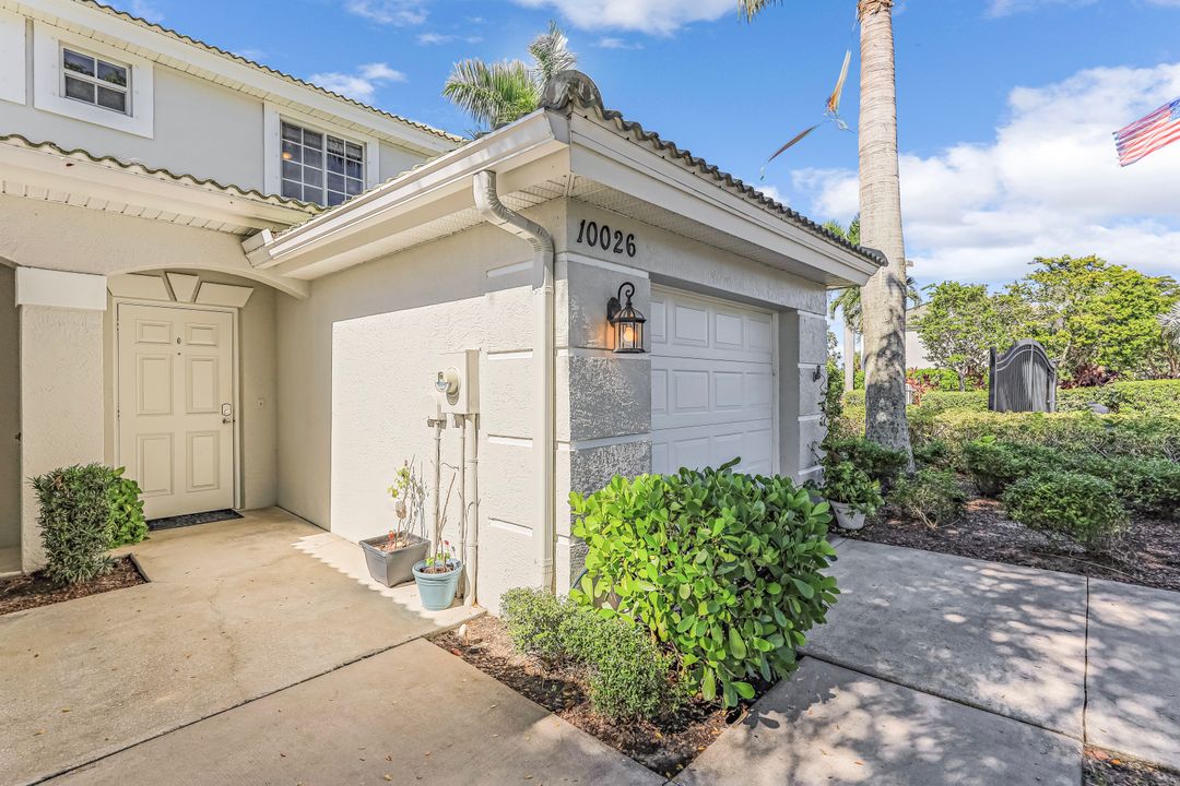 10026 Pacific Pines Ave, Fort Myers, FL 33966