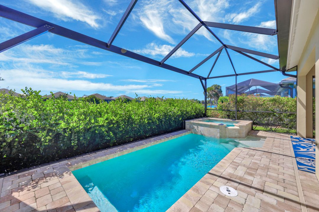 5666 Elbow Ave, Naples, FL 34113