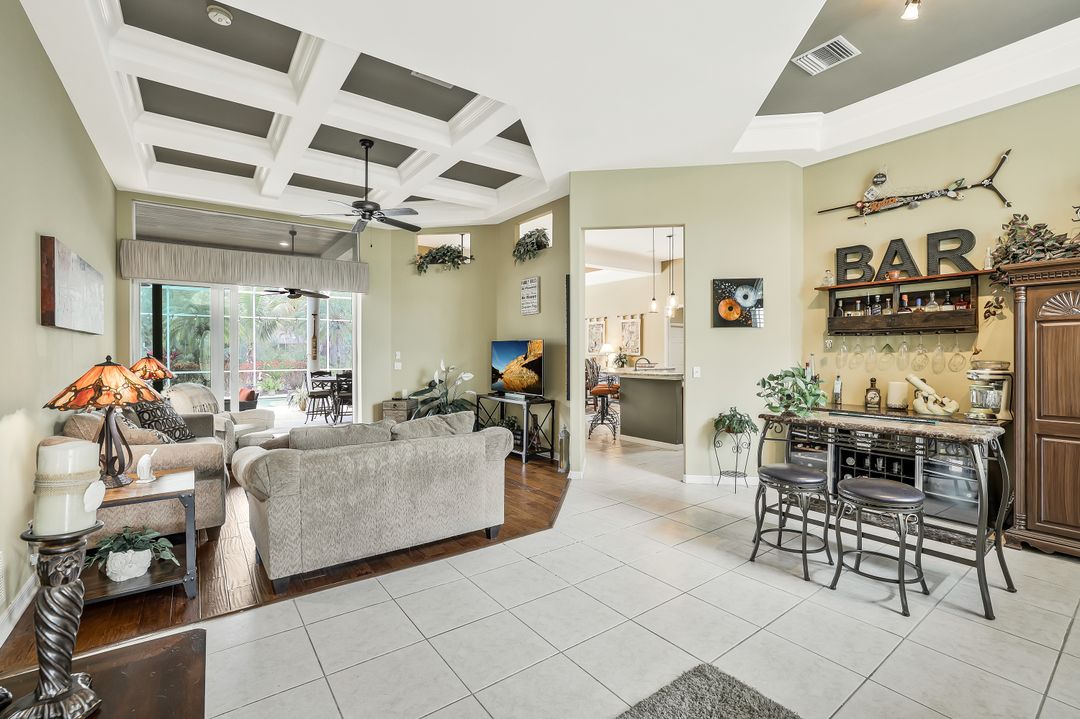 9889 Clear Lake Cir, Naples, FL 34109