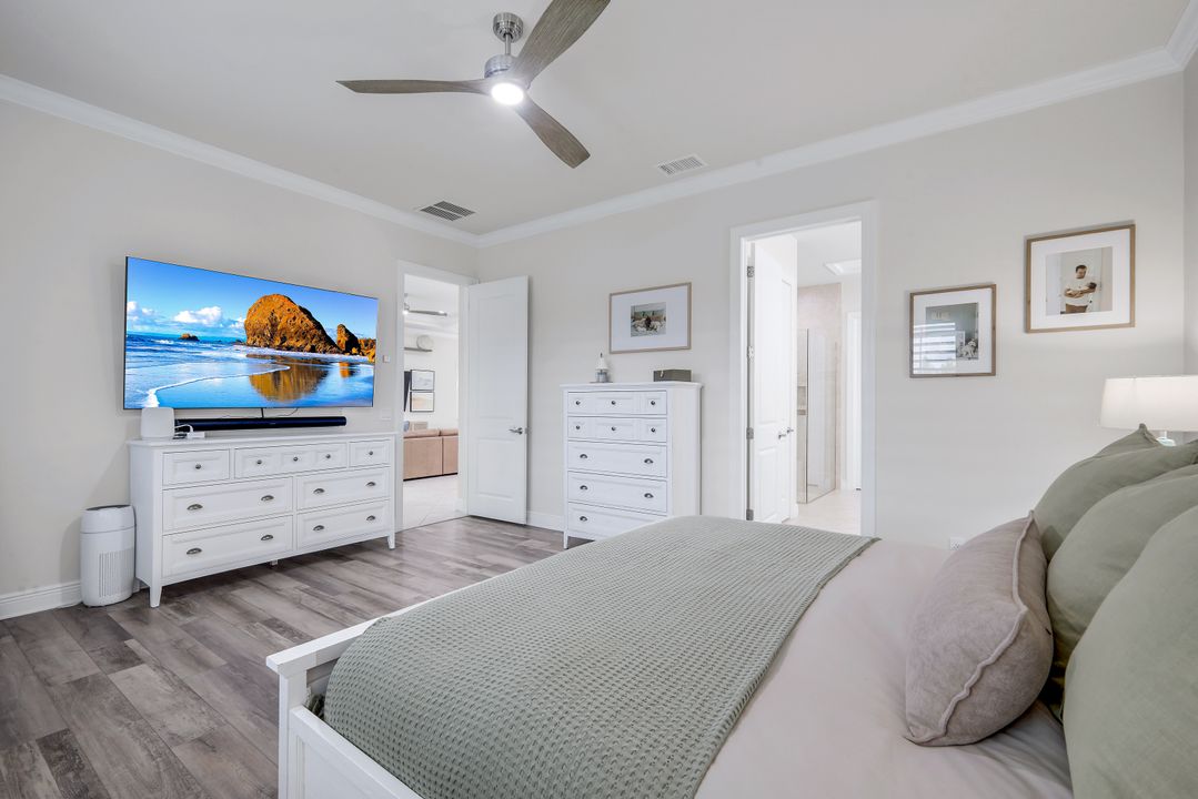 4118 Raffia Dr, Naples, FL 34119
