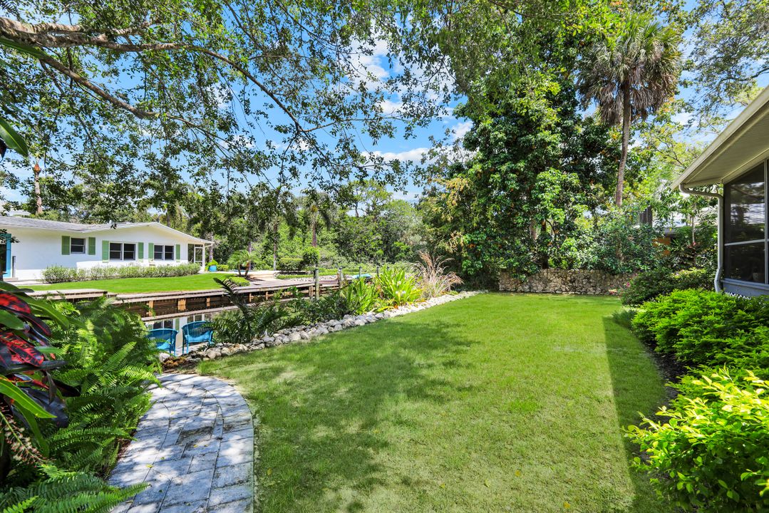 27292 East Dr, Bonita Springs, FL 34135