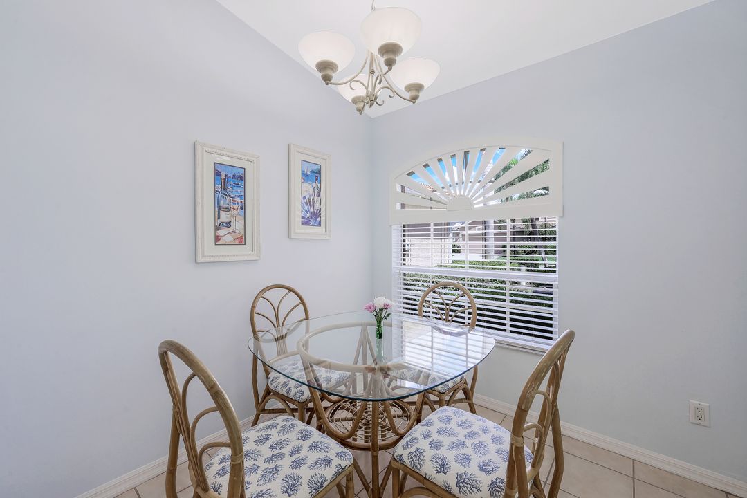 6667 Castlelawn Pl #19, Naples, FL 34113