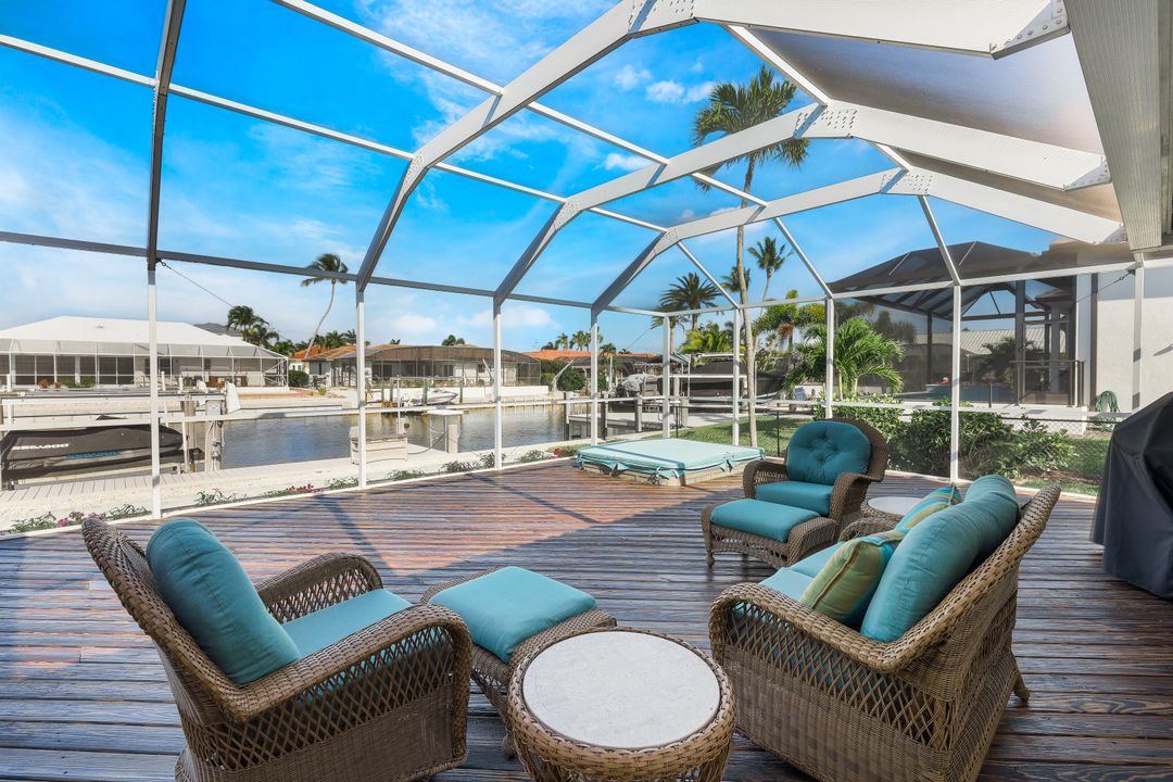 821 Apple Ct, Marco Island, FL 34145