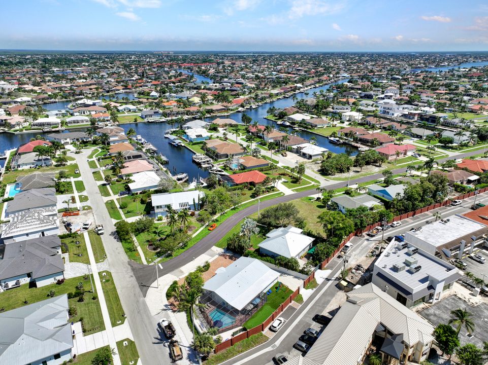 318 Castaways St, Marco Island, FL 34145