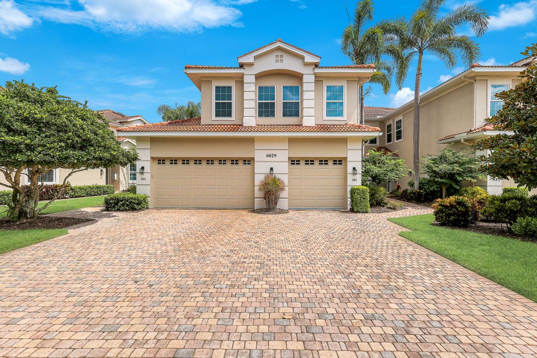6029 Trophy Dr #301, Naples, FL 34110