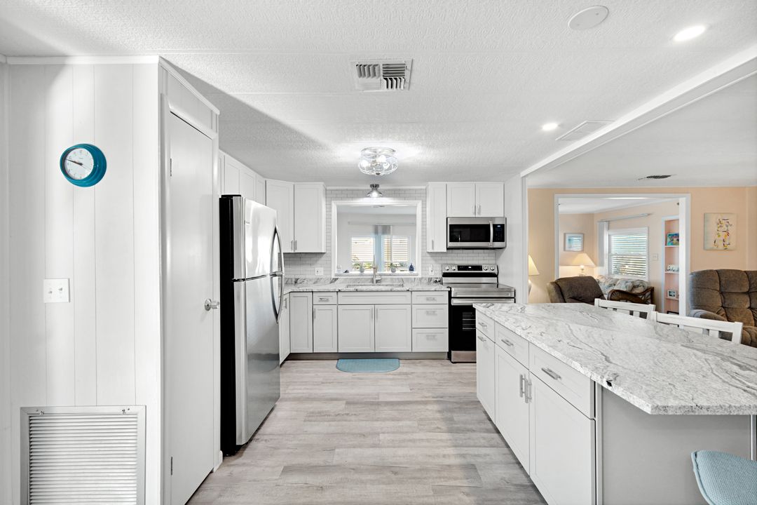 2971 Bounty Ln, Saint James City, FL 33956