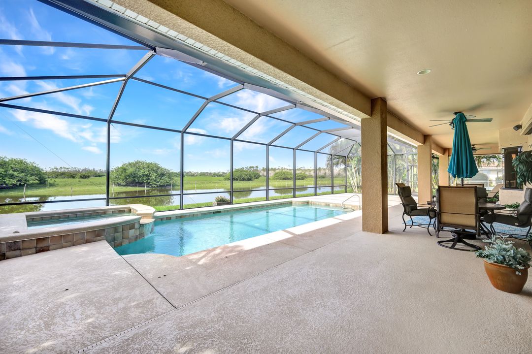 18493 Royal Hammock Blvd, Naples, FL 34114