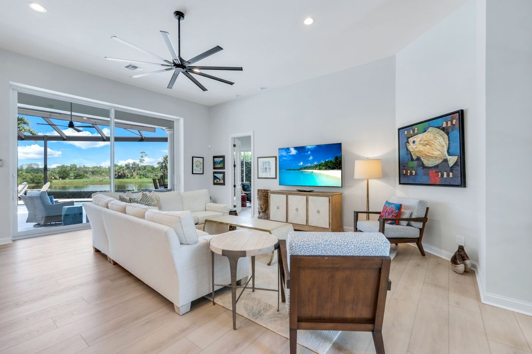 3616 Glenwater Ln, Bonita Springs, FL 34134