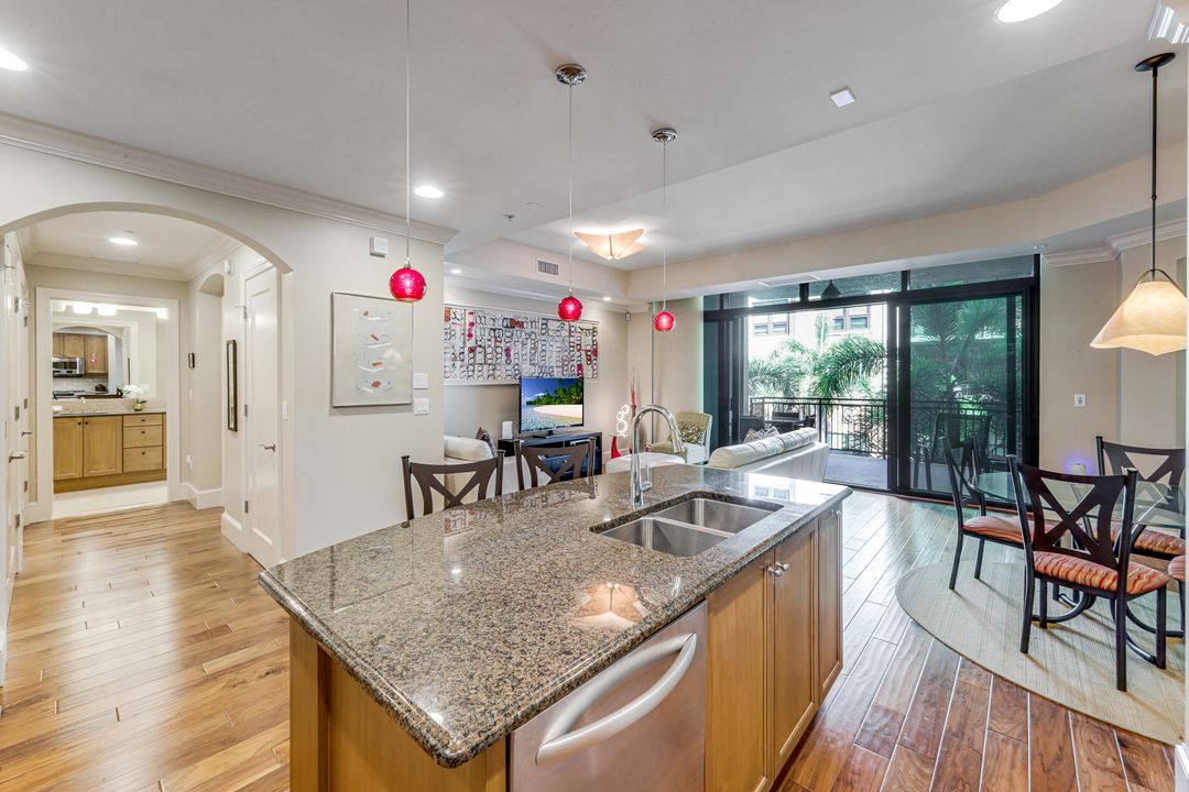 9123 Strada Pl #7201, Naples, FL 34108