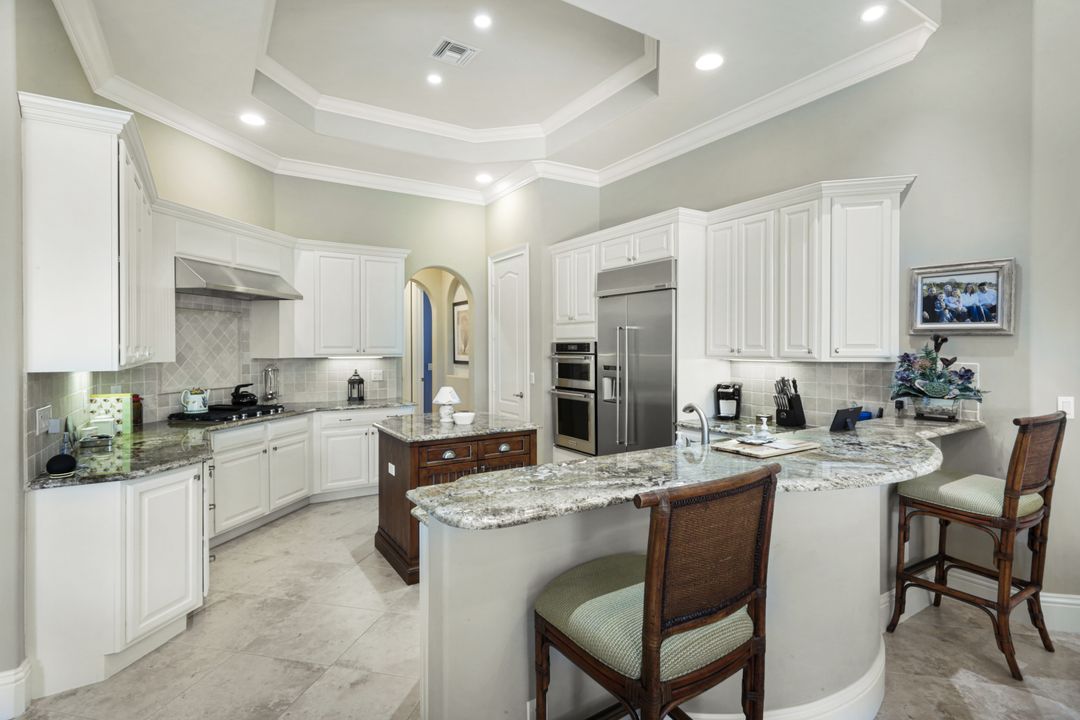 3848 Mahogany Bend Dr, Naples, FL 34114