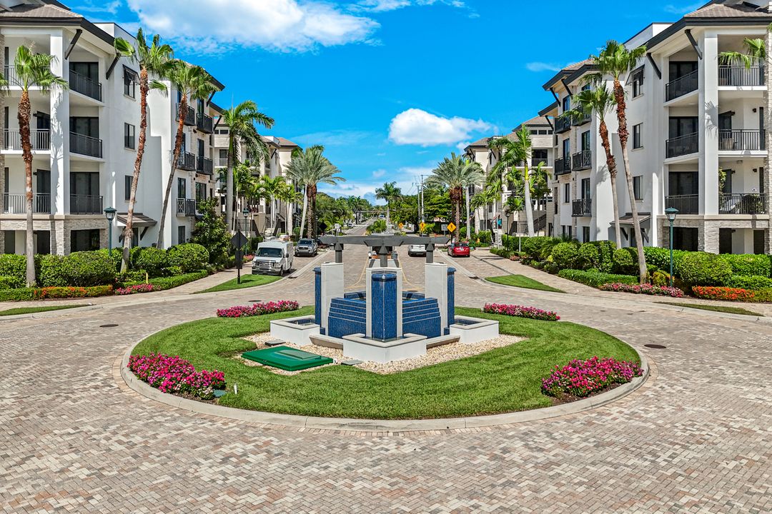 1130 3rd Ave S #207, Naples, FL 34102
