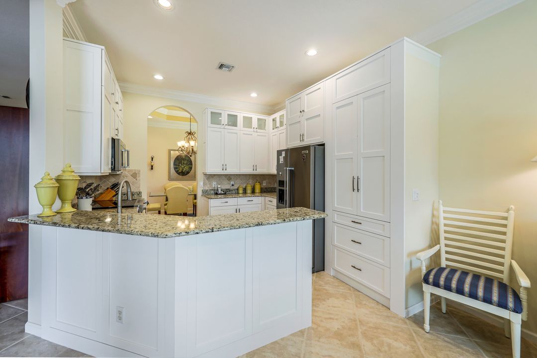 9084 Falling Leaf Dr, Bonita Springs, FL 34135