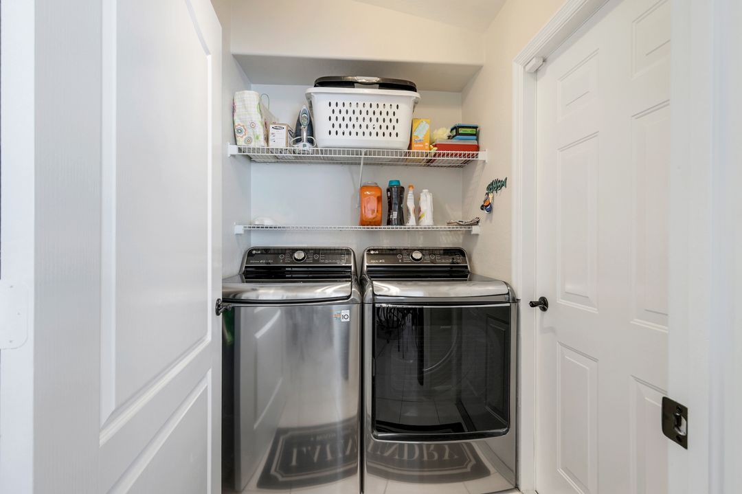 8199 Ibis Cove Cir, Naples, FL 34119