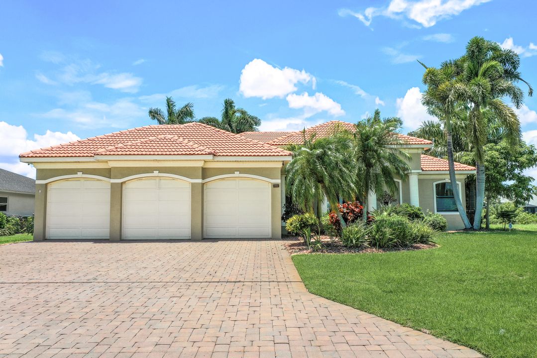 3412 SW 1st Pl, Cape Coral, FL 33914