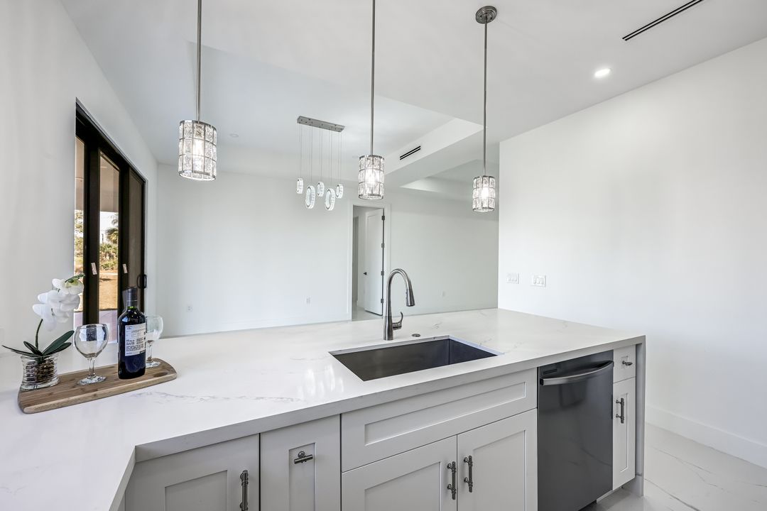 865 Chipley St E, Lehigh Acres, FL 33974