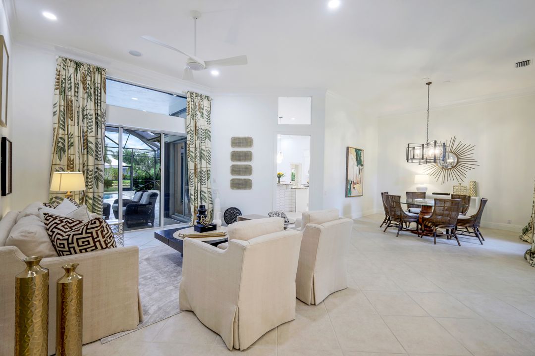 11819 Warbler Ct, Naples, FL 34119