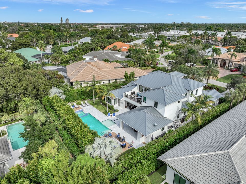 679 Rudder Rd, Naples, FL 34102