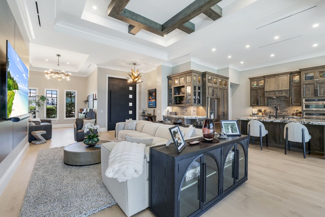 855 Old Marco Ln, Marco Island, FL 34145