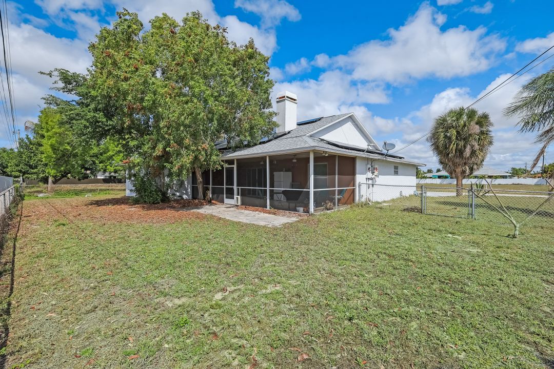 1208 SW 34th St, Cape Coral, FL 33914