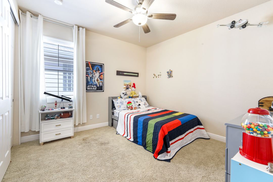 19513 Caladesi Dr, Fort Myers, FL 33967