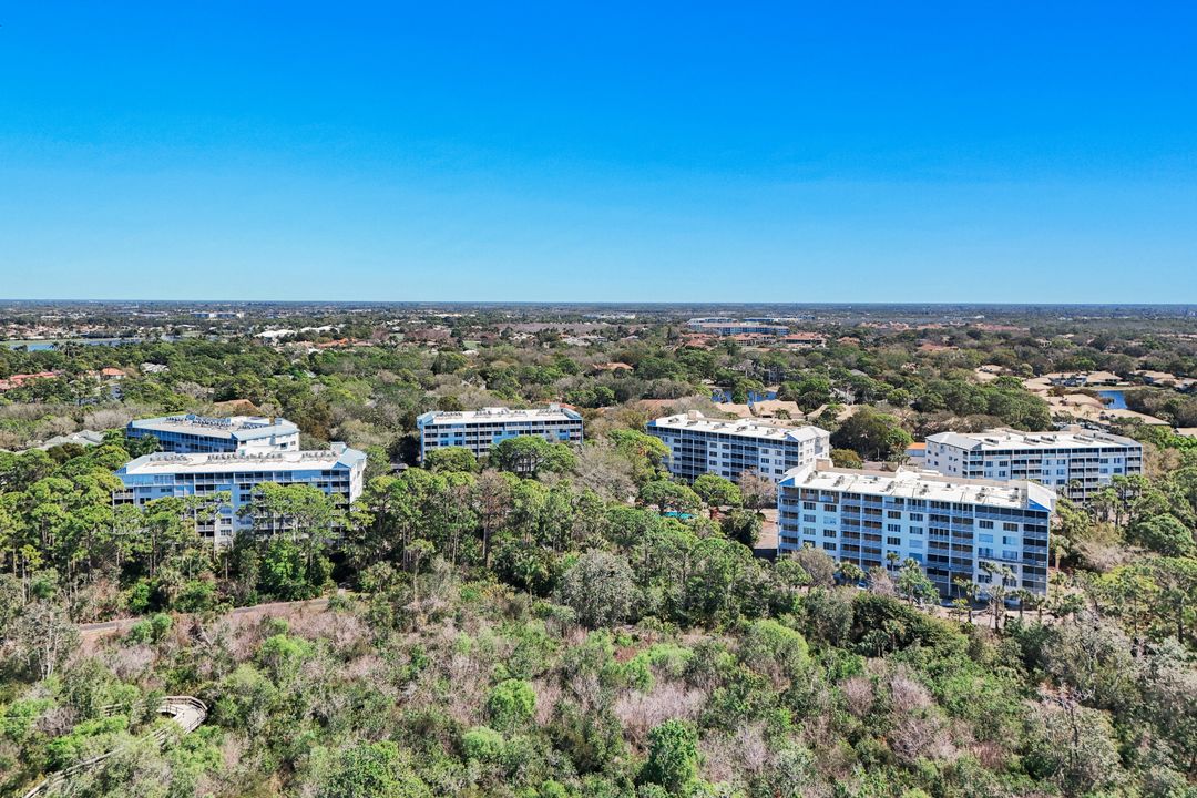 270 Naples Cove Dr #3205, Naples, FL 34110