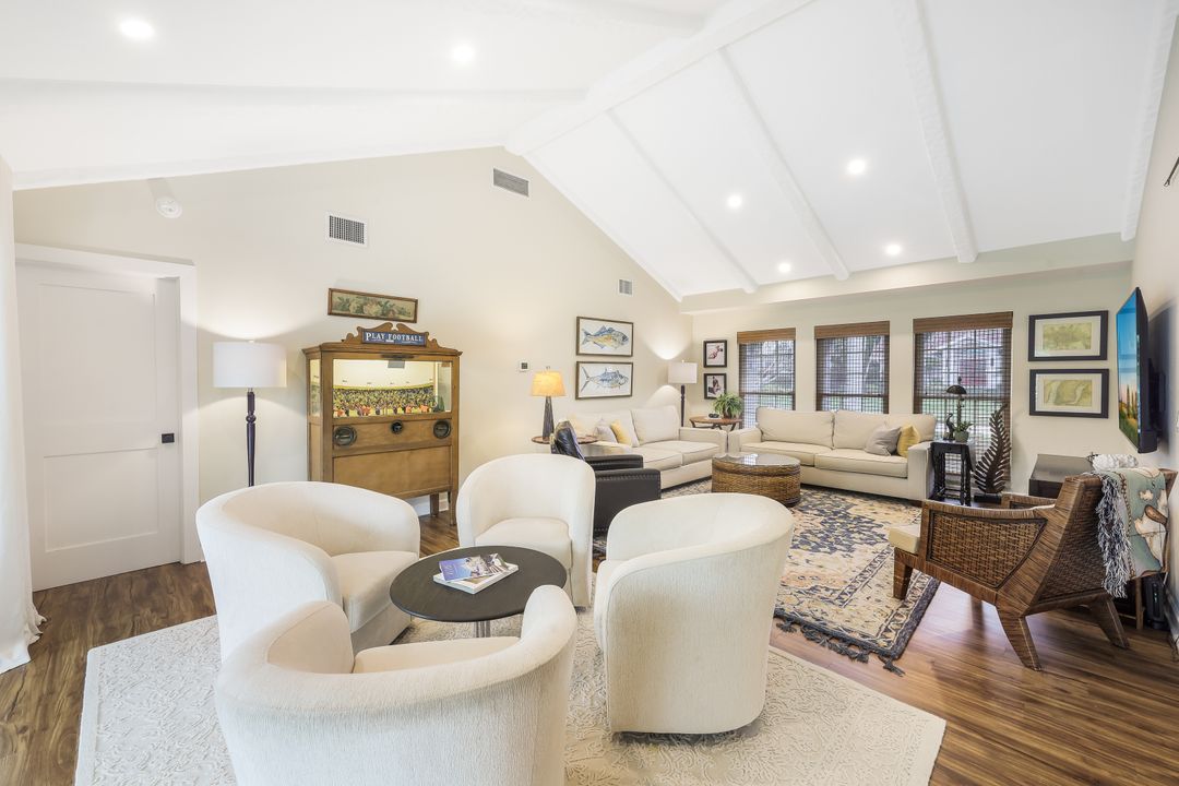 345 Henderson Ct, Marco Island, FL 34145